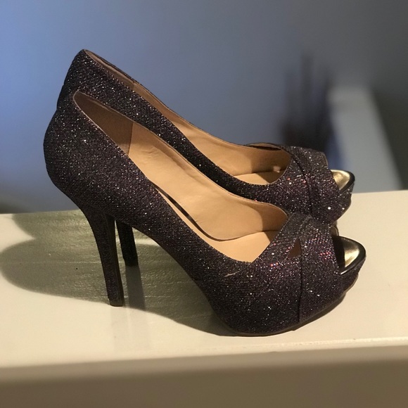 Purple Sparkly Guess Heels - Picture 2 of 4
